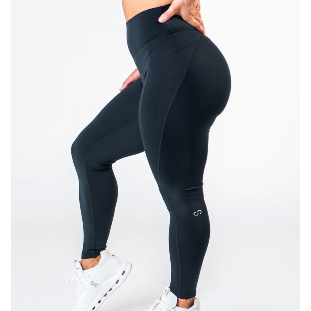 Curves and Combatboots Black Booty Scrunch leggings